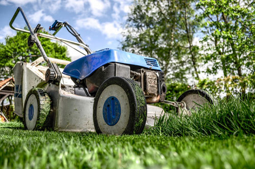 grass cutting lawn mowing Rotherham Sheffield